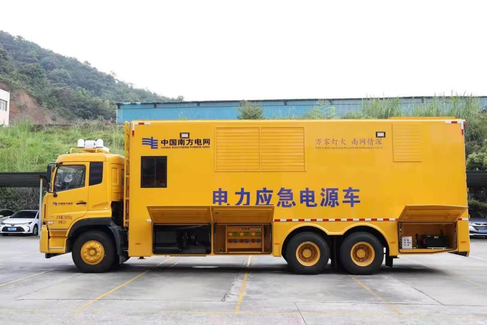 宏伟安康大型柴油发电机发电车UPS电源出租租赁